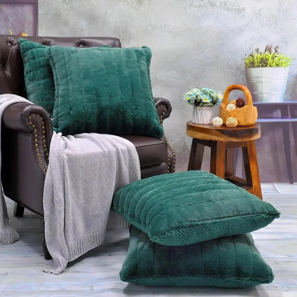Boutique Brand Super Soft Velvet Decorative Throw Pillow Covers Christmas Green